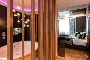 BLOCK Hotel & Living