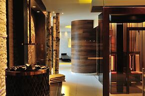 BLOCK Hotel & Living