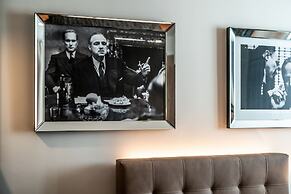 BLOCK Hotel & Living