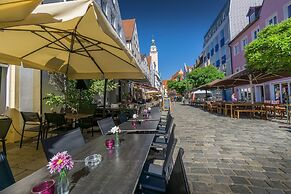 BLOCK Hotel & Living