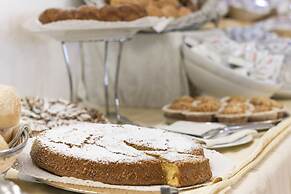 Colonna Beach Hotel Marinella