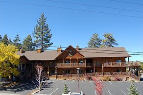 Hotel Robinhood Resort, Big Bear Lake, United States of America ...