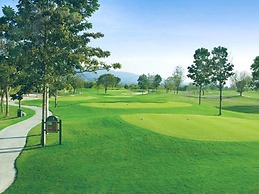 Lake View Resort & Golf Club
