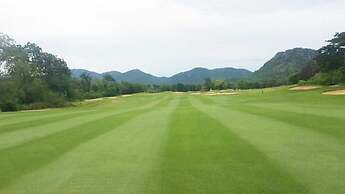 Lake View Resort & Golf Club