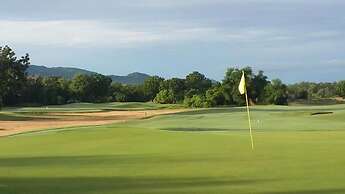 Lake View Resort & Golf Club