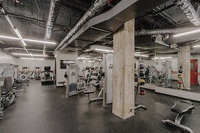 Club Quarters Hotel Downtown, Houston