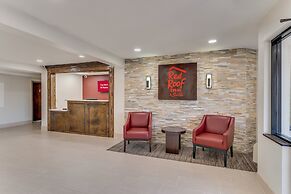 Red Roof Inn & Suites Newport – Middletown, RI