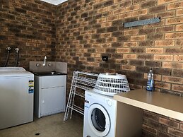 Settlement Motor Inn, Deniliquin