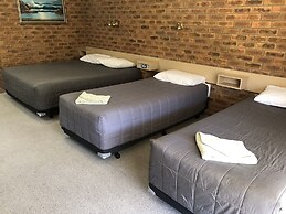 Settlement Motor Inn, Deniliquin