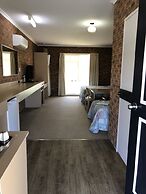 Settlement Motor Inn, Deniliquin