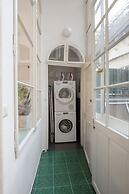 Old Town Square Residence by Emblem