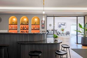 Best Western Plus Ambassador Orange