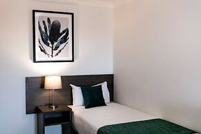 Best Western Plus Ambassador Orange