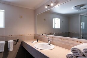 Best Western Plus Ambassador Orange