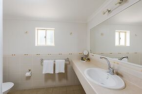 Best Western Plus Ambassador Orange