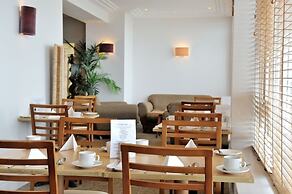 Carousel Hotel