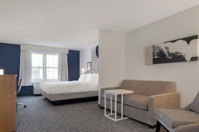 Spark by Hilton Summerville