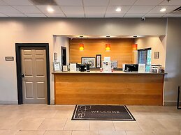 Spark by Hilton Summerville