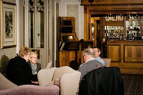 Macdonald Forest Hills Hotel & Spa