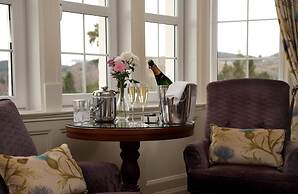 Macdonald Forest Hills Hotel & Spa