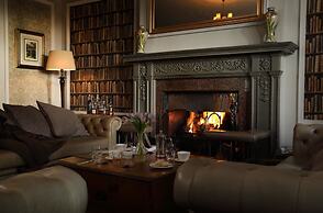 Macdonald Forest Hills Hotel & Spa