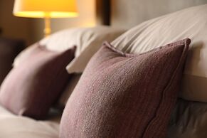 Macdonald Forest Hills Hotel & Spa