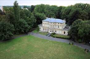 Chateau de La Motte Fénelon