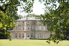 Chateau de La Motte Fénelon
