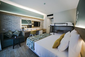 Sailor's Beach Club - All Inclusive