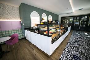 Sailor's Beach Club - All Inclusive