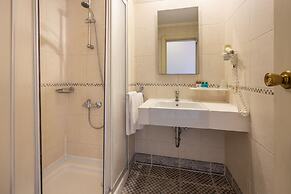 Aspen Hotel - Special Class