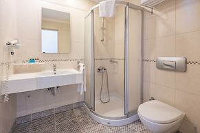 Aspen Hotel - Special Class