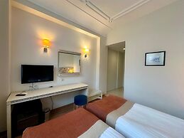 Aspen Hotel - Special Class