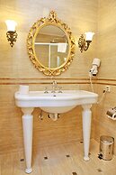 Aspen Hotel - Special Class