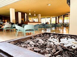 Auramar Beach Resort