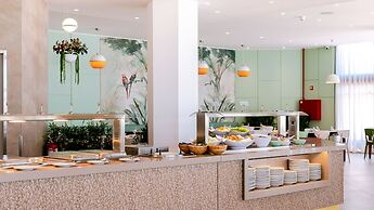 Auramar Beach Resort