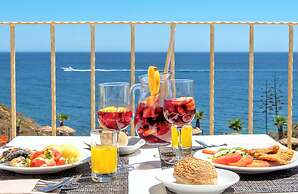 Auramar Beach Resort