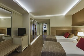 Delphin Deluxe Resort Hotel - All Inclusive