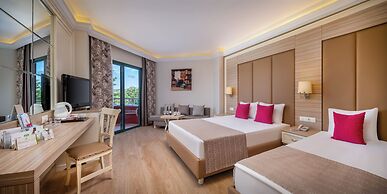 Delphin Deluxe Resort Hotel - All Inclusive