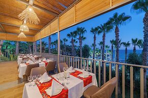 Delphin Deluxe Resort Hotel - All Inclusive