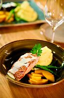 Sawmill Creek by Cedar Point Resorts