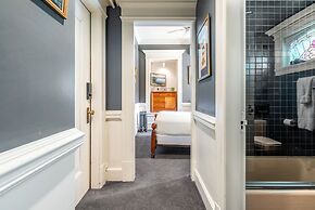 Seattle Gaslight Inn