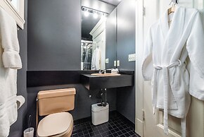 Seattle Gaslight Inn