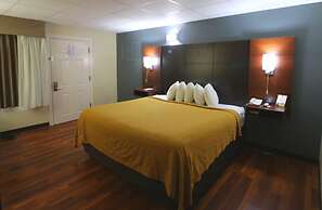 Econo Lodge Inn & Suites Gatlinburg at the Convention Center