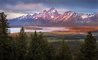 Colter Bay Village