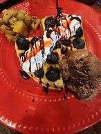 House of 1833 Bed & Breakfast & Gardens