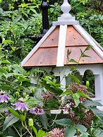 House of 1833 Bed & Breakfast & Gardens