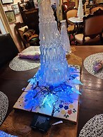 House of 1833 Bed & Breakfast & Gardens