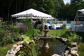 House of 1833 Bed & Breakfast & Gardens