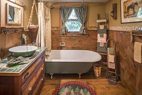 Country Woods Inn